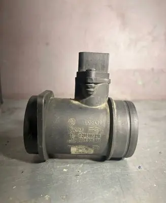 Volkswagen PASSAT B4 Mass air flow meter 028906461 0281002216 086908