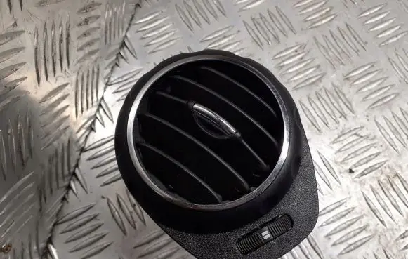 Alfa Romeo 147 Dashboard side air vent grill/cover trim 225495