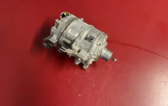 BMW X3 G01 Air conditioning (A/C) compressor (pump) 6994082 64526994082