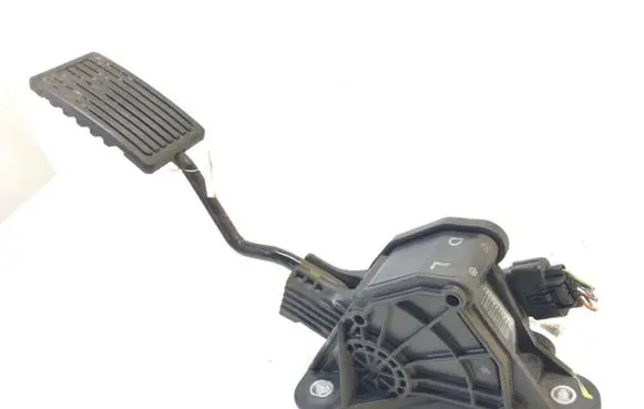 Honda CR-V Accelerator throttle pedal JM14A