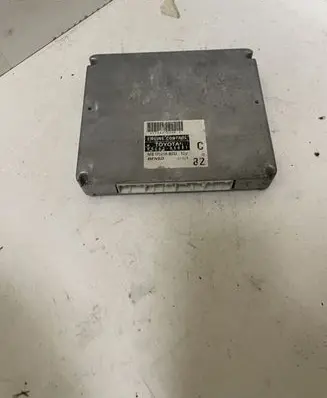 Toyota Avensis T250 Engine control unit/module 8966105821