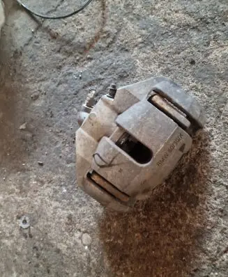 BMW 5 E60 E61 Front brake caliper