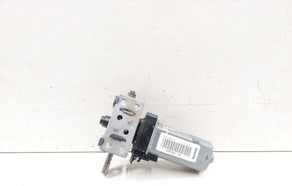 Jaguar XF Seat adjustment motor 988582104 D336600