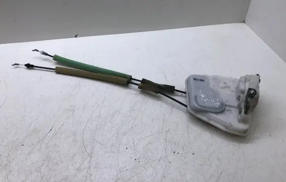 Mazda 3 III Rear door lock