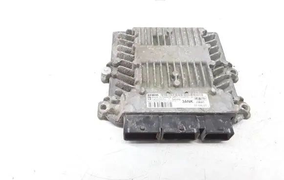 Ford Focus Engine control unit/module 5WS40303J 4M5112A650JK