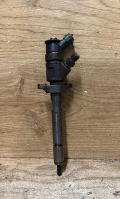 Ford Focus Fuel injector 0445110353