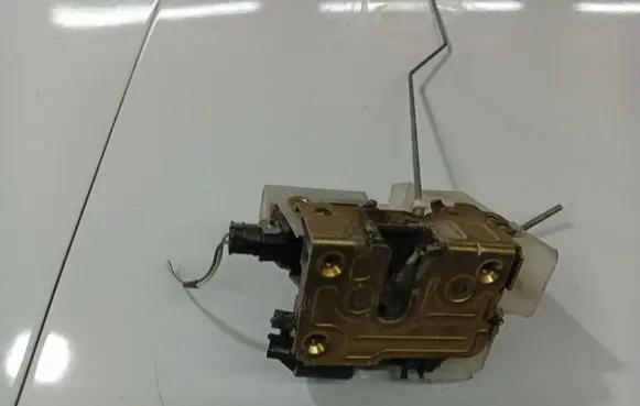 Renault Scenic I Front door lock 