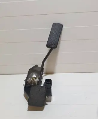 Toyota Corolla E120 E130 Accelerator throttle pedal 8928152021 1983003041 07F09