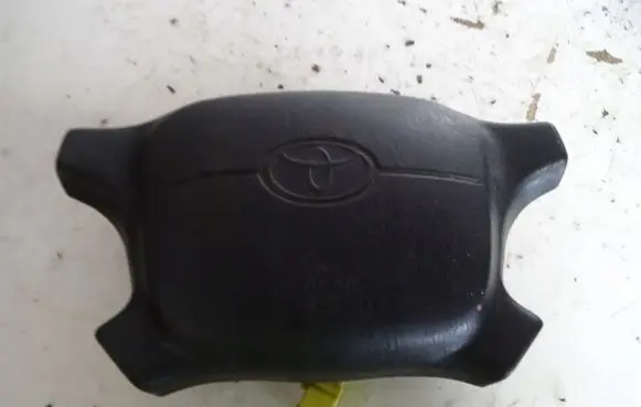 Toyota RAV 4 (XA10) Steering wheel airbag