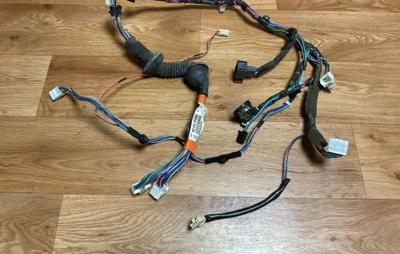 Toyota Avensis T250 Front door wiring loom 8215205480 09630K0026068