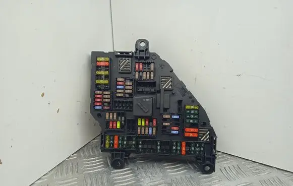 BMW 7 F01 F02 F03 F04 Fuse module 9264924
