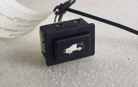 BMW X3 F25 Tailgate opening switch 9200316 920031603