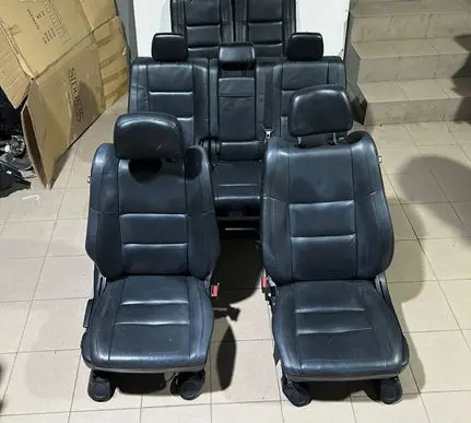 Seat set