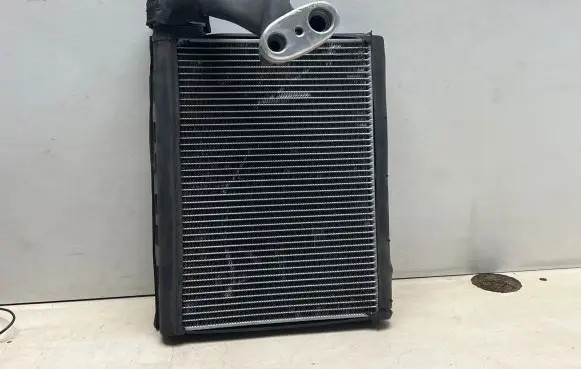 Audi A6 S6 C6 4F Air conditioning (A/C) radiator (interior) 01K09A7037