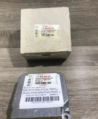 Skoda Octavia Mk1 (1U) Airbag control unit/module 1j0909603at 003dfm0dt0en