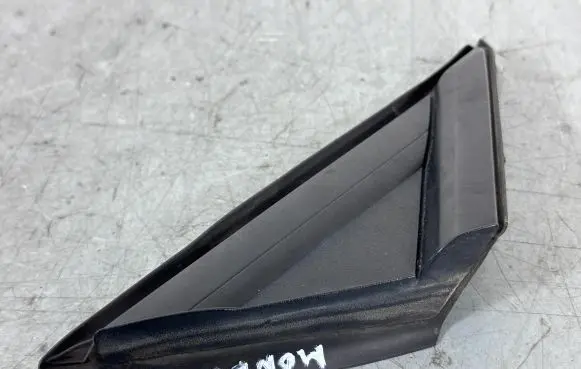 Fender end trim