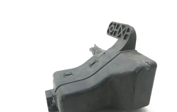 Toyota Avensis T250 Fuse module