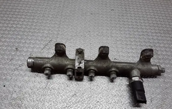 Fuel main line pipe