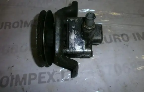 Lancia Thema Power steering pump