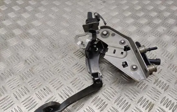 Clutch pedal