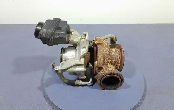 BMW X6 F16 Turbo system vacuum part 7823202