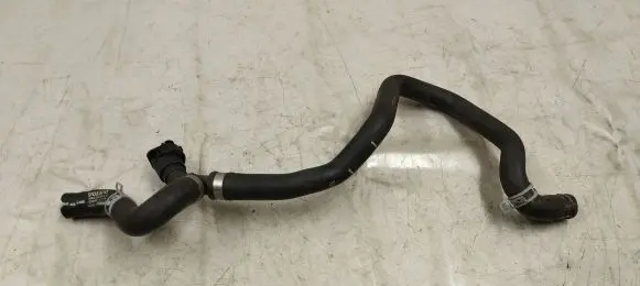 Volvo XC90 Engine coolant pipe/hose 32222643