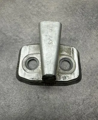 Audi A4 S4 B5 8D Rear door lock loop/hook striker 
