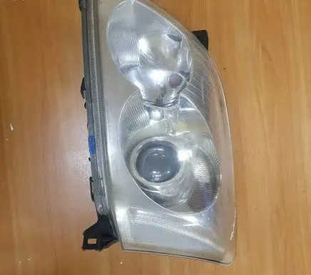 Toyota Avensis T250 Headlight/headlamp Koito0543