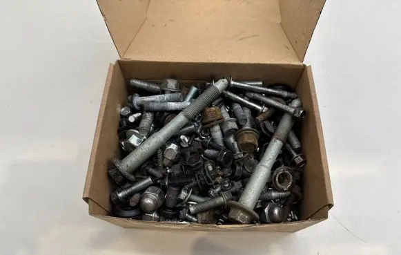KIA Ceed Nuts/bolts 