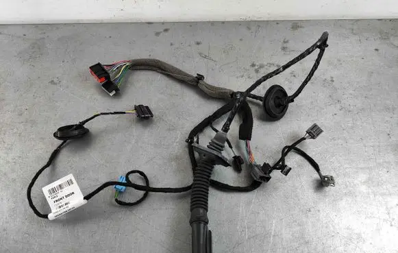 Volvo XC40 Front door wiring loom 32218812