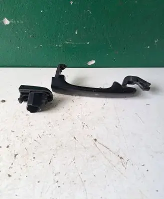 Volvo S40 Front door exterior handle PA66306F