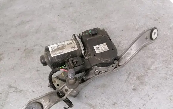 Opel Zafira C Wiper motor W000027366