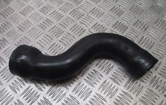 Audi A4 S4 B5 8D Turbo air intake inlet pipe/hose 058145838A