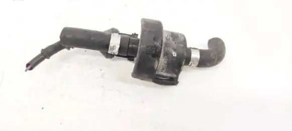 Volkswagen PASSAT B5 Valve vacuum 058133459