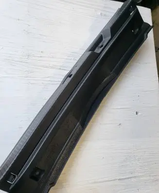 Trunk/boot sill cover protection