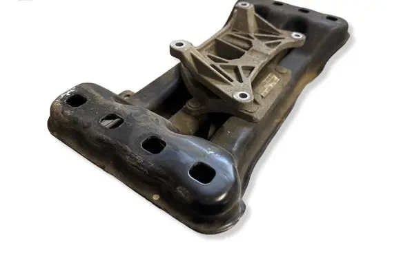 Mercedes-Benz GLC C253 Gearbox mounting bracket A2052402500 15474984 17010902117