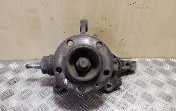 Renault Master III Front wheel hub