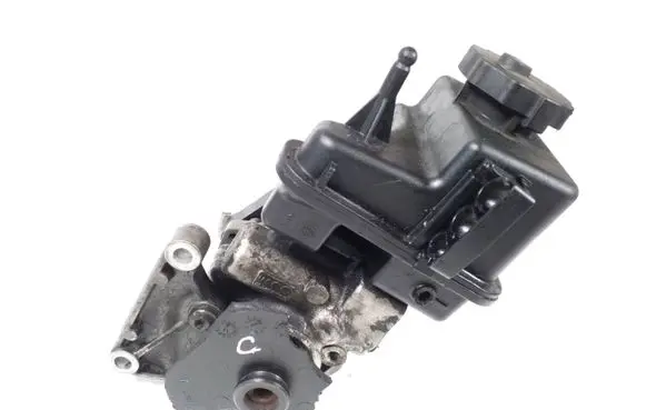 Mercedes-Benz C W204 Power steering pump A0064661501