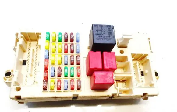 Alfa Romeo 159 Fuse box set 60681000 501202110040