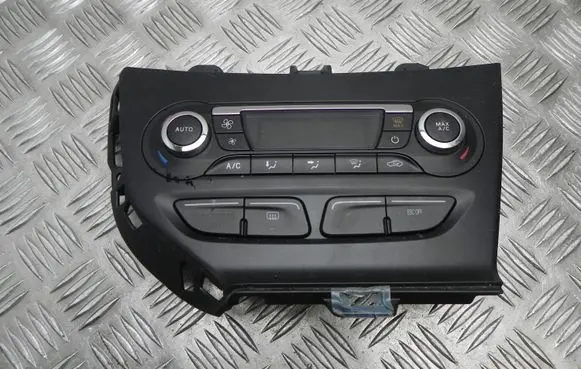 Ford Focus Climate control unit BM5T18C612AL Y997