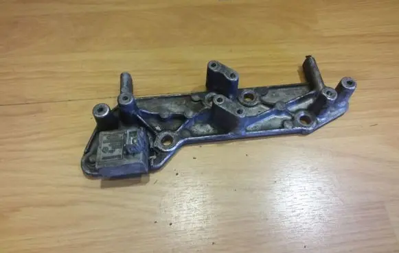Ford Galaxy Engine mounting bracket 95WF12A166AA