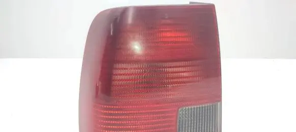 Volkswagen PASSAT B5 Rear/tail lights