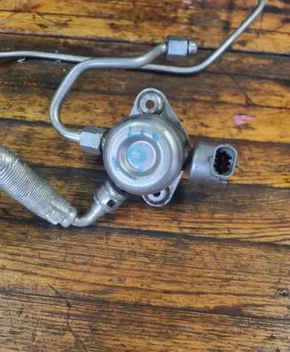 Ford Focus Fuel injection high pressure pump CM5G9D376GA 2008662164 0261520095
