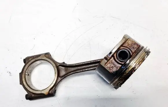 Dodge Grand Caravan Piston with connecting rod 