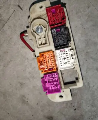 Audi A6 S6 C6 4F Fuse box set 4F1937545