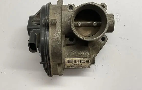 Ford Focus Throttle valve 2S6UEB 0612042 0742128
