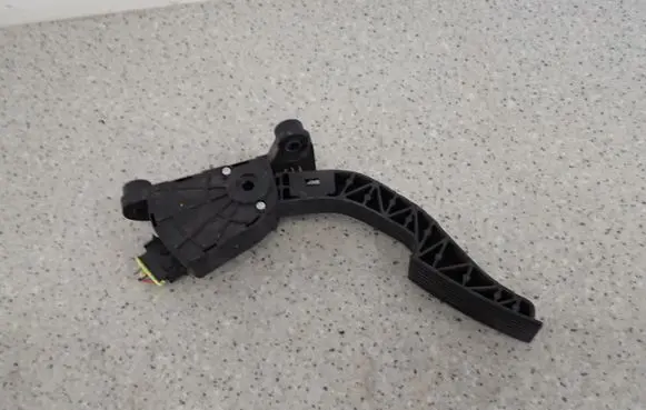 Hyundai ix20 Accelerator pedal position sensor 