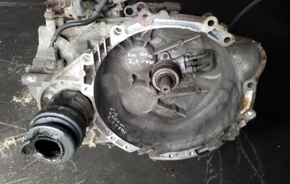 KIA Carens II Manual 6 speed gearbox S620JC