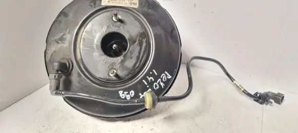 Peugeot 207 CC Brake booster 9682338380
