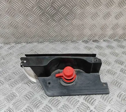 BMW X2 F39 Battery box tray cover/lid 7290727